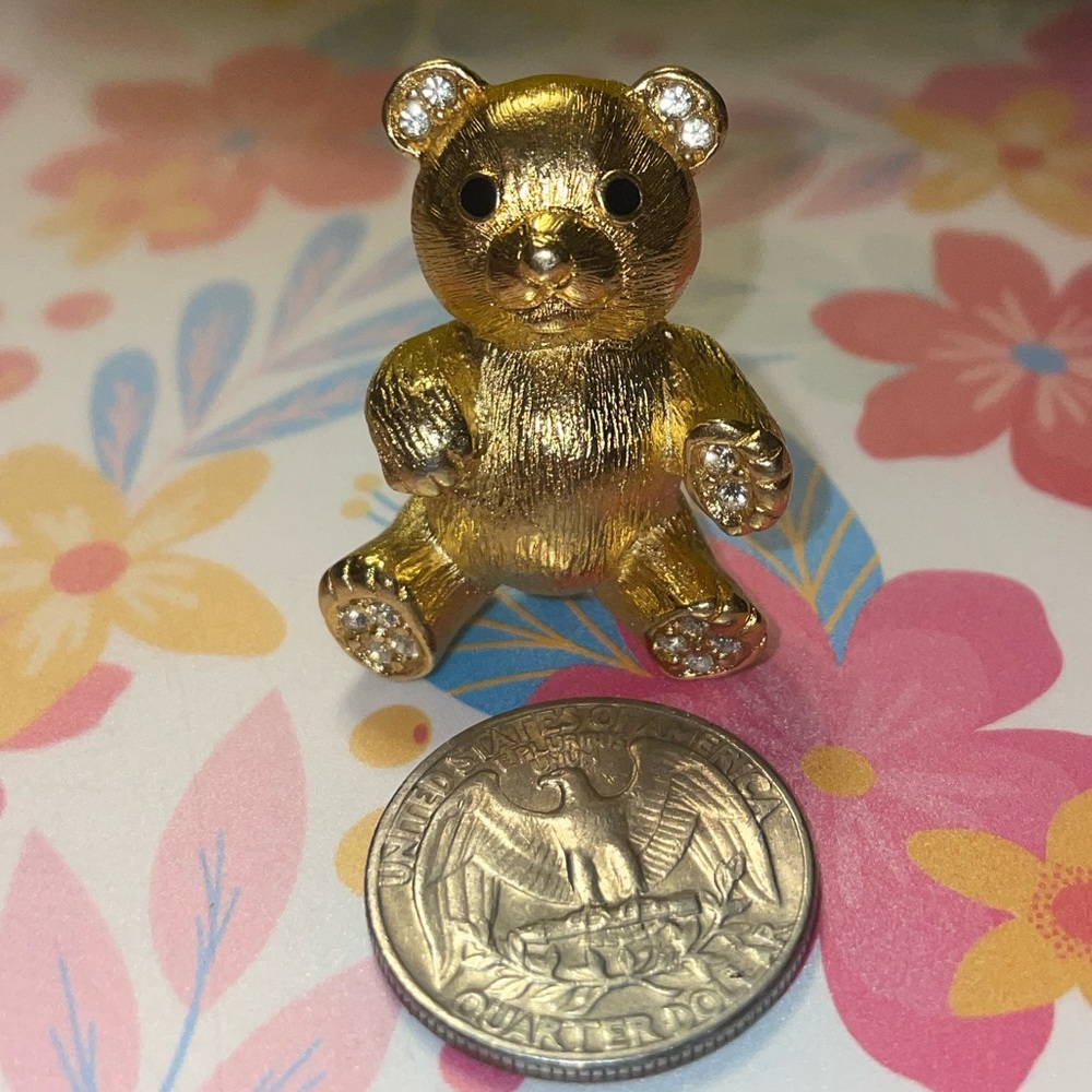 Vintage 3D Bear Pin Brooch